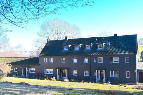 Bild 1 - Ländliches Mehrfamilienhaus mit Einheit zur Selbstnutzung