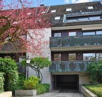 Helle, sonnige Eigentumswohnung - Ruhiges, grünes Wohnen direkt am Alsterlauf mit Kamin und TG - Hamburg / Alsterdorf