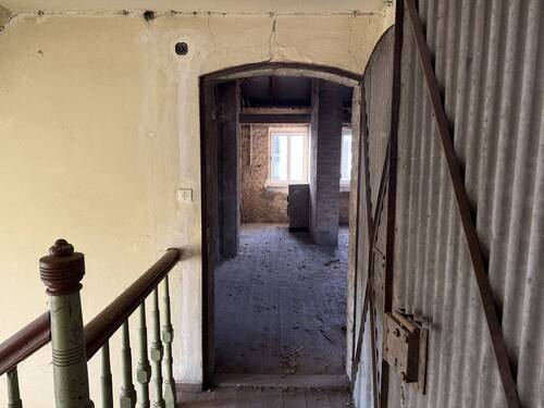 Treppenhaus DG - Mehrfamilienhaus, Wohnhaus in Weißenfels zum Kaufen