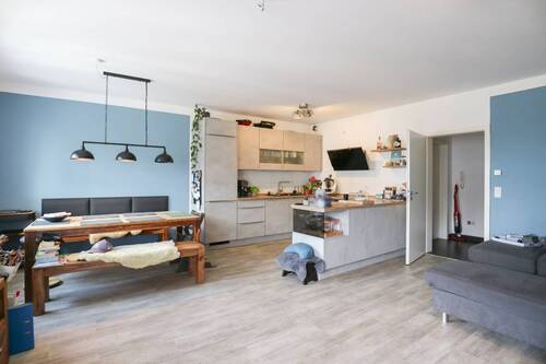 Wohnzimmer - Modern wohnen in Innenstadtlage