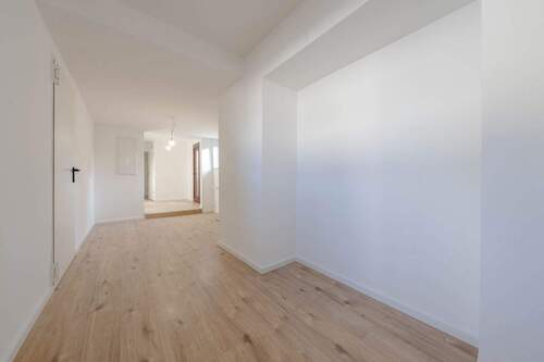 EG Flur - 5 Zimmer Mehrfamilienhaus, Wohnhaus in Lünen