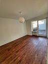 Zimmer mit Zugang zum Balkon z.B. Schlafzimmer - Etagenwohnung mit 75,70 m&sup2; in Uelzen zum Kaufen