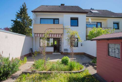 Gartenansicht - 5 Zimmer Reihenendhaus zum Kaufen in Frankfurt am Main