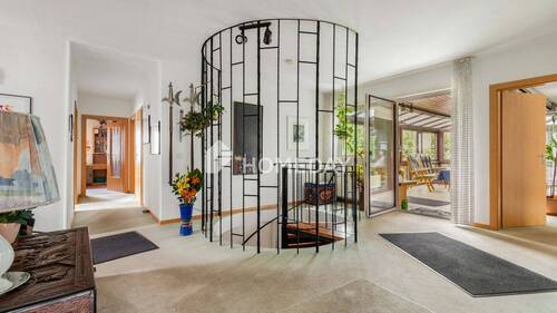 Wendeltr. z. off. Wohn-/Keller - 7 Zimmer Einfamilienhaus in Meinerzhagen