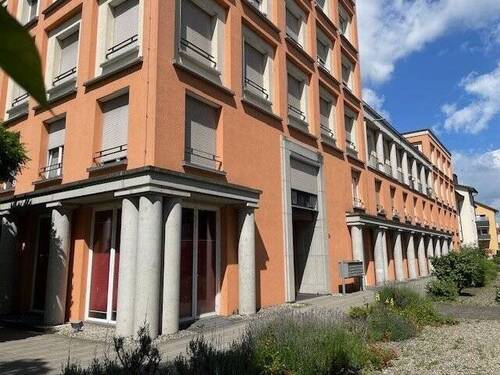 Außenansicht - 2 Zimmer Etagenwohnung zum Kaufen in Singen