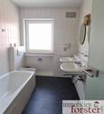 Badezimmer - Etagenwohnung mit 72,00 m² in Peißenberg zur Miete