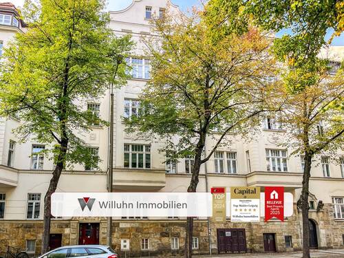 Hausansicht - Charmante 3-Zimmer-Wohnung mit Balkon, Parkett und modernem Bad