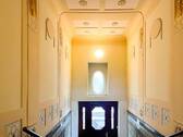 Treppenhaus mit Stuckelementen - 