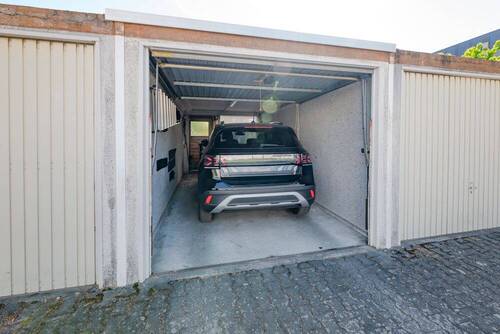 330_Garage_.jpg - 