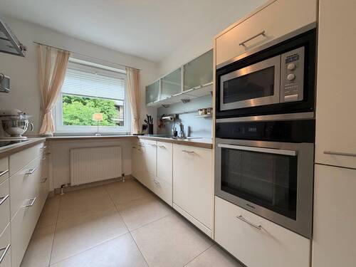 105_Kueche.jpg - Einfamilienhaus mit 182,00 m&sup2; in Neu-Isenburg zum Kaufen