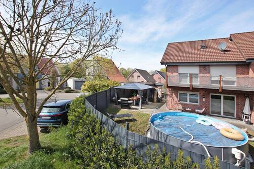 Ansicht Straße hinten - 