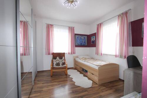 Gäste-Arbeitszimmer - 