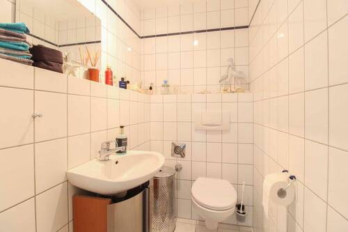 Gäste WC 1. Wohnung - 