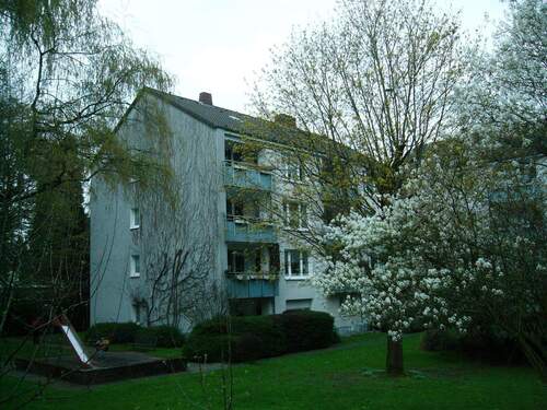 Außenansicht Garten - Schlebuscher Straße: Helle Wohnung in ruhiger Grünlage