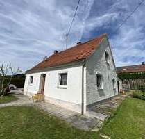 Stark sanierungsbedürftiges Einfamilienhaus mit Potenzial in Schiltberg