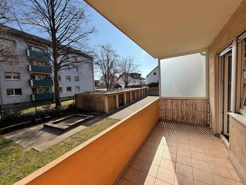 Balkon - 5 Zimmer Etagenwohnung in Viernheim