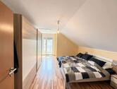Schlafzimmer - Etagenwohnung mit 61,00 m&sup2; in Weiden in der Oberpfalz zum Kaufen