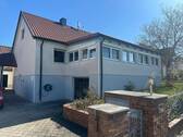 Ansicht - Einfamilienhaus mit Einliegerwohnung in Schwandorf-Haselbach
