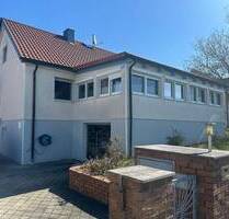 Einfamilienhaus mit Einliegerwohnung in Schwandorf-Haselbach