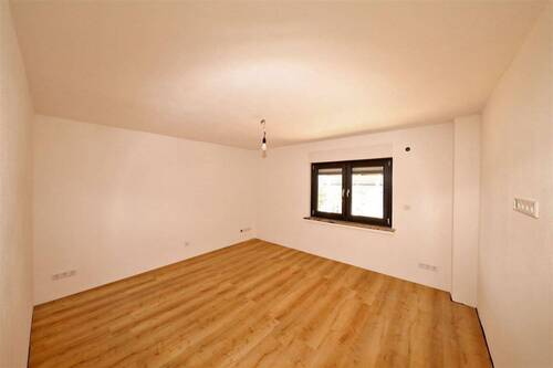 Ein der Räume - 7 Zimmer Einfamilienhaus zum Kaufen in Arnsberg