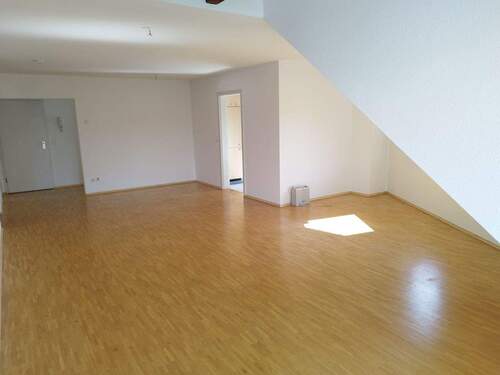 Wohn- und Essbereich - 3 Zimmer Etagenwohnung zur Miete in Dreieich