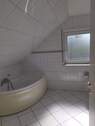 Tageslichtbad mit Wanne - 