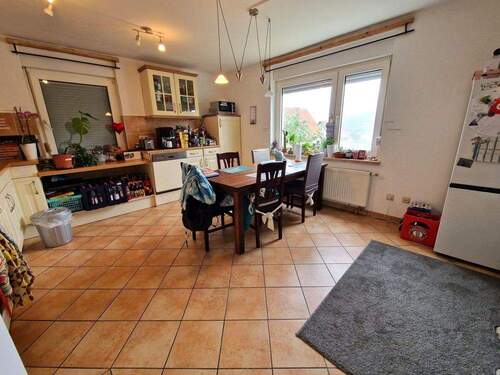 Küche - Etagenwohnung mit 150,00 m² in Bad Hersfeld / Kathus zur Miete