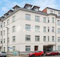 Vielseitige Erdgeschossimmobilie mit Balkon und zwei Zugängen in gefragter Lage von Leipzig