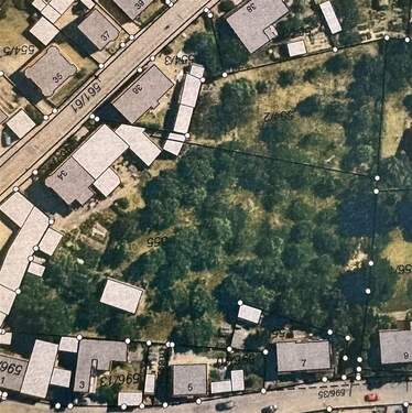 Luftaufnahme - Grundstück mit Altbestand im Ortskern von Flachslanden ca. 6.500m²