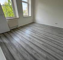 Einziehen und Wohlfühlen - NEUES Laminat - 1 . OG !!! - Chemnitz Sonnenberg