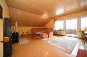 Wohnen mit Balkon im DG - 