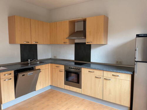 Erdgeschoss Einbauküche - 6 Zimmer Mehrfamilienhaus, Wohnhaus zum Kaufen in Hude