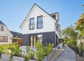 Vorderhaus - 8 Zimmer Mehrfamilienhaus, Wohnhaus zum Kaufen in Schenefeld