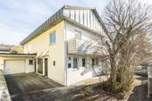 Eingang - Einfamilienhaus mit 202,40 m&sup2; in München zum Kaufen