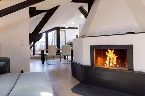 Wohlfühlen und entspannen - Traumwohnung - Innenstadt, Garage, Kamin, Dachterrasse