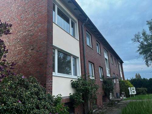 Ansicht - 1 Zimmer Mehrfamilienhaus, Wohnhaus in Nordenham