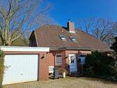 Außenansicht mit Garage - 5 Zimmer Einfamilienhaus zum Kaufen in Itzehoe