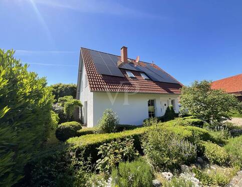 Hausansicht - 4 Zimmer Einfamilienhaus in Pattensen / Jeinsen