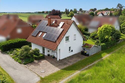 Luftaufnahme - Einfamilienhaus mit 130,00 m&sup2; in Pattensen / Jeinsen zum Kaufen