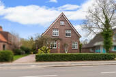 Vorderansicht - 8 Zimmer Einfamilienhaus in Aurich