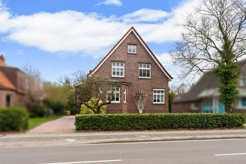 Vorderansicht - 8 Zimmer Einfamilienhaus in Aurich