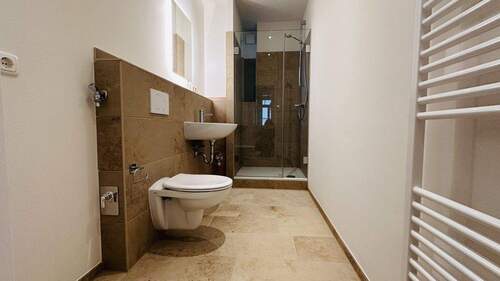 Neues Badezimmer mit Fenster! - 