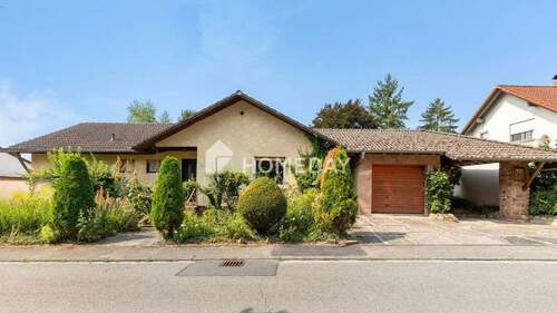 Außenansicht 2 - Viel Platz fürs Familienleben: EFH mit ELW & traumhaftem Gartenparadies im Ortsteil Dilsberg