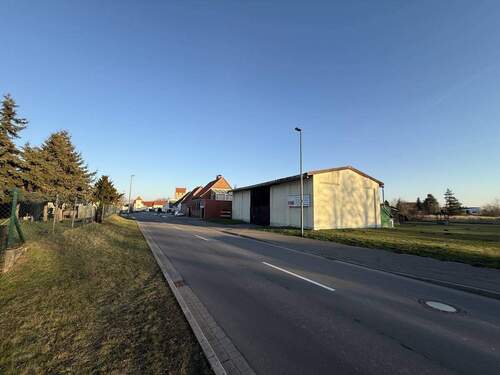 Straßenansicht - Grundstück in Bitterfeld-Wolfen