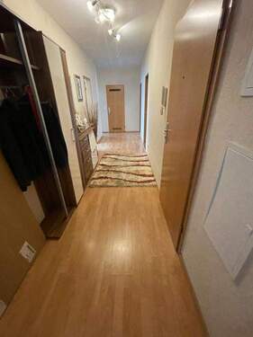 Flur - 5 Zimmer Etagenwohnung zur Miete in Wilhelmshaven