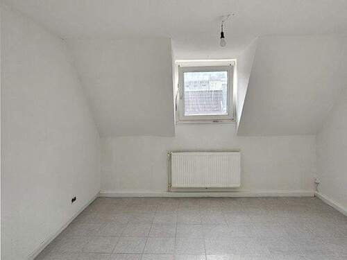 Wohnzimmer - 3 Zimmer Etagenwohnung zur Miete in Remscheid