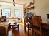 Helles Wohnzimmer - 3 Zimmer Etagenwohnung in Nürnberg
