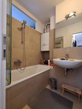 Modernes Badezimmer - 