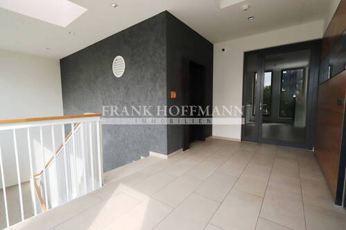 M2331-4.OG Treppenhaus 2 - 