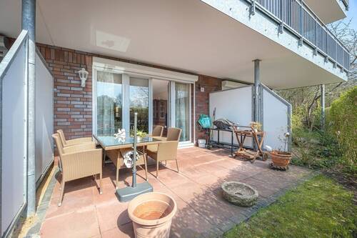 Terrasse und Garten - 3 Zimmer Reihenmittelhaus zum Kaufen in Hamburg